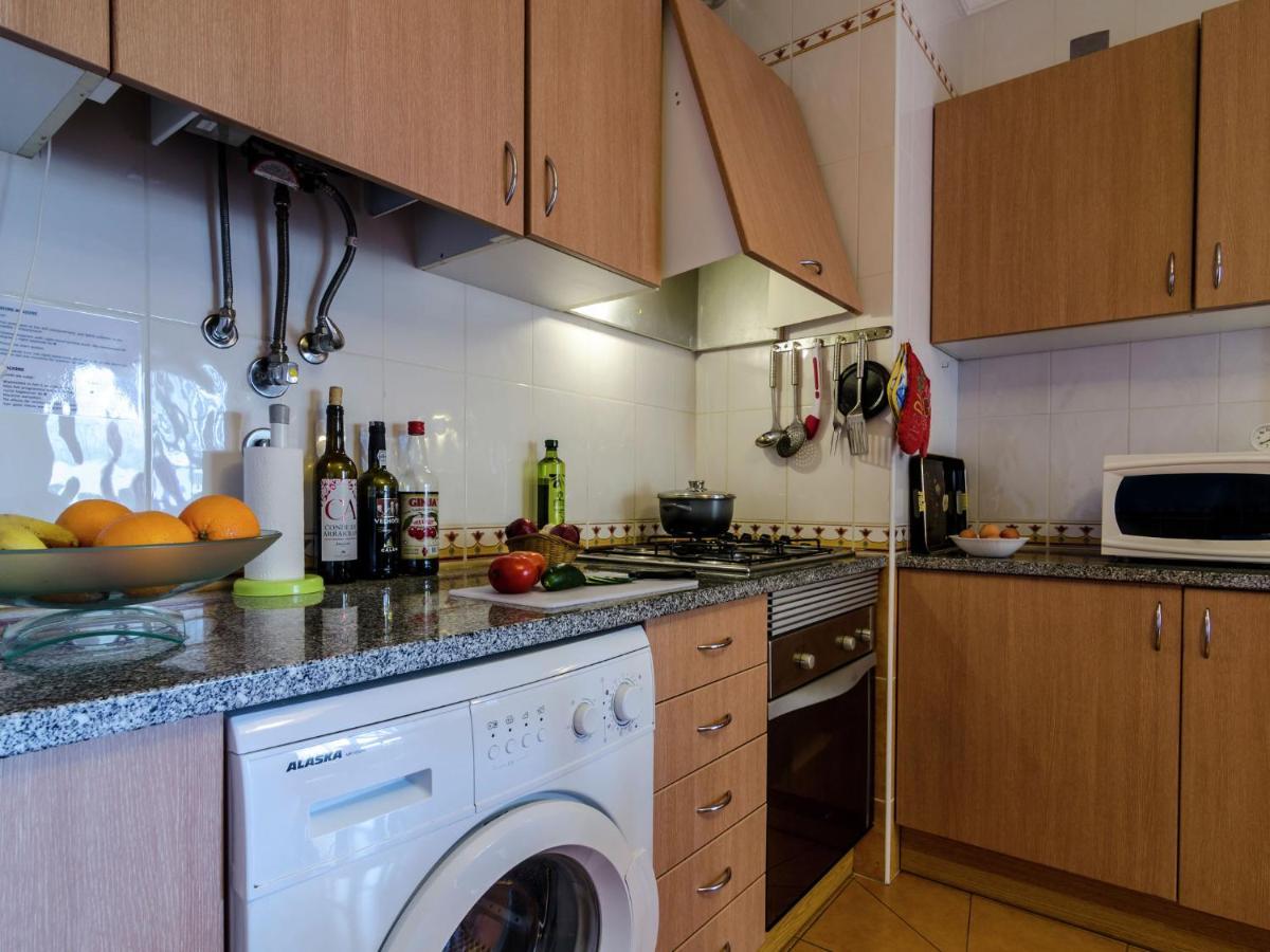 This Warm And Comfortable Apartment Lagos Room photo